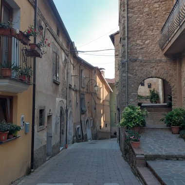 Novi Velia dai Greci ai Baroni