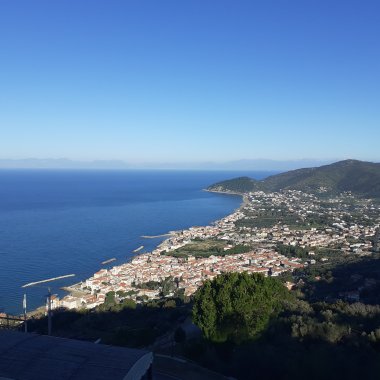 Il Castrum Abbatis: Castellabate